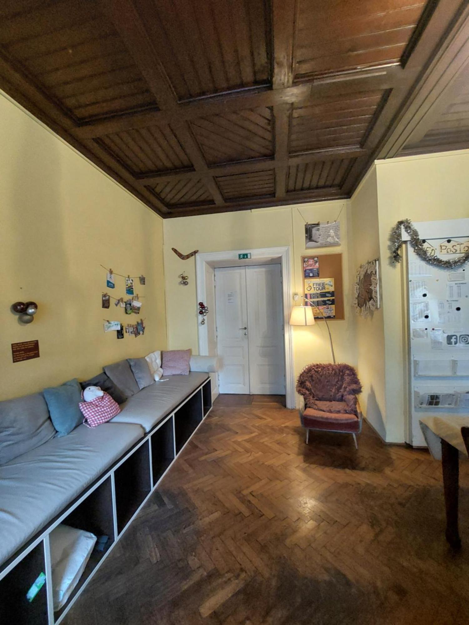 Vv Way - Lisica Zvitorepka Ljubljana Buitenkant foto