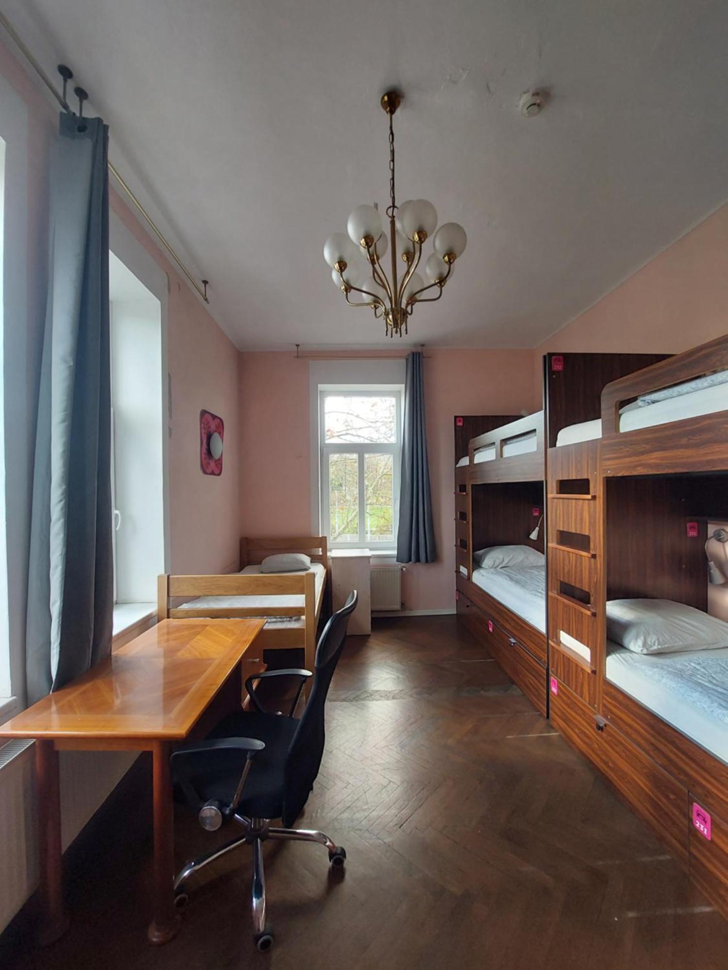 Vv Way - Lisica Zvitorepka Ljubljana Buitenkant foto