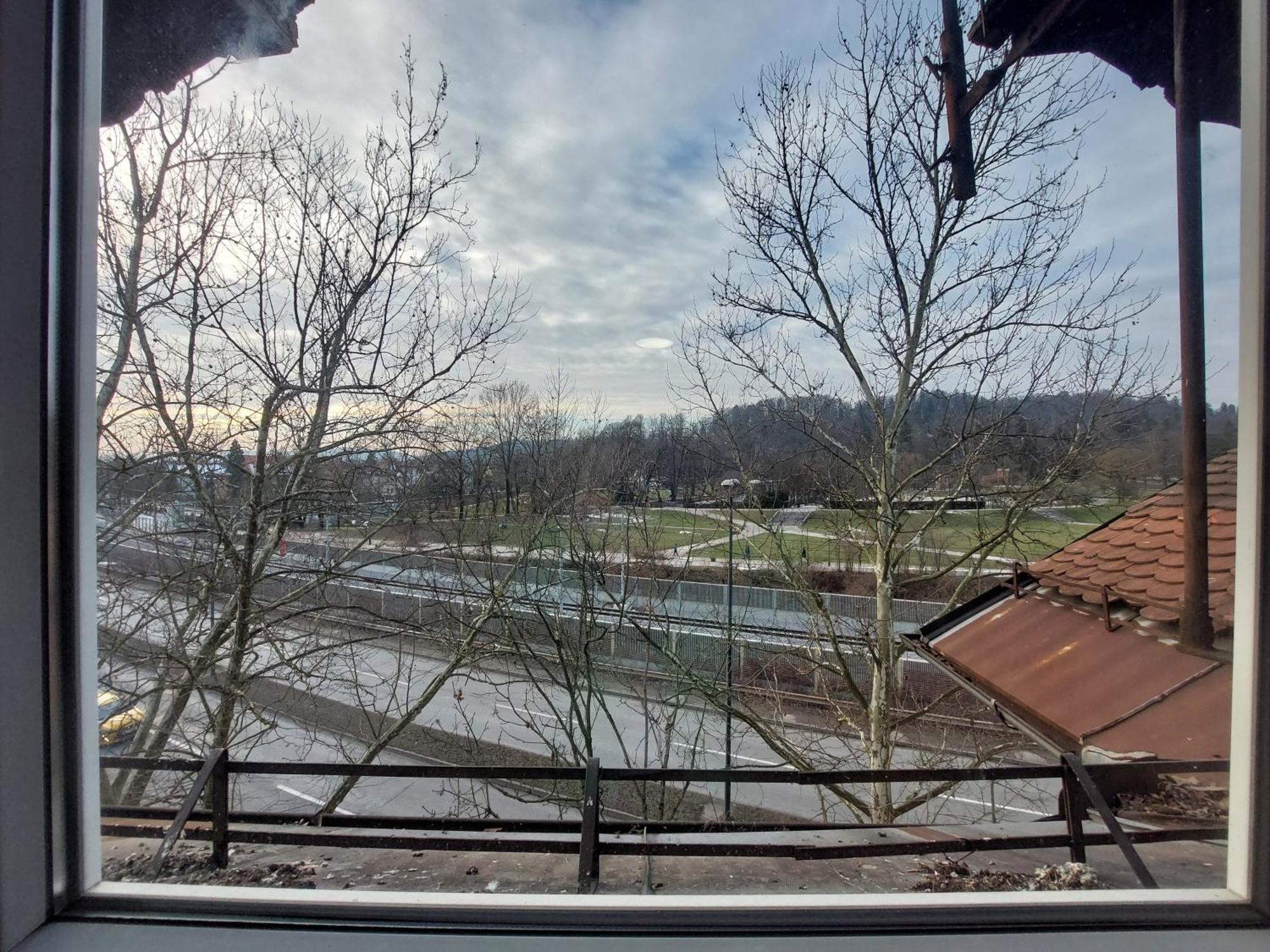Vv Way - Lisica Zvitorepka Ljubljana Buitenkant foto