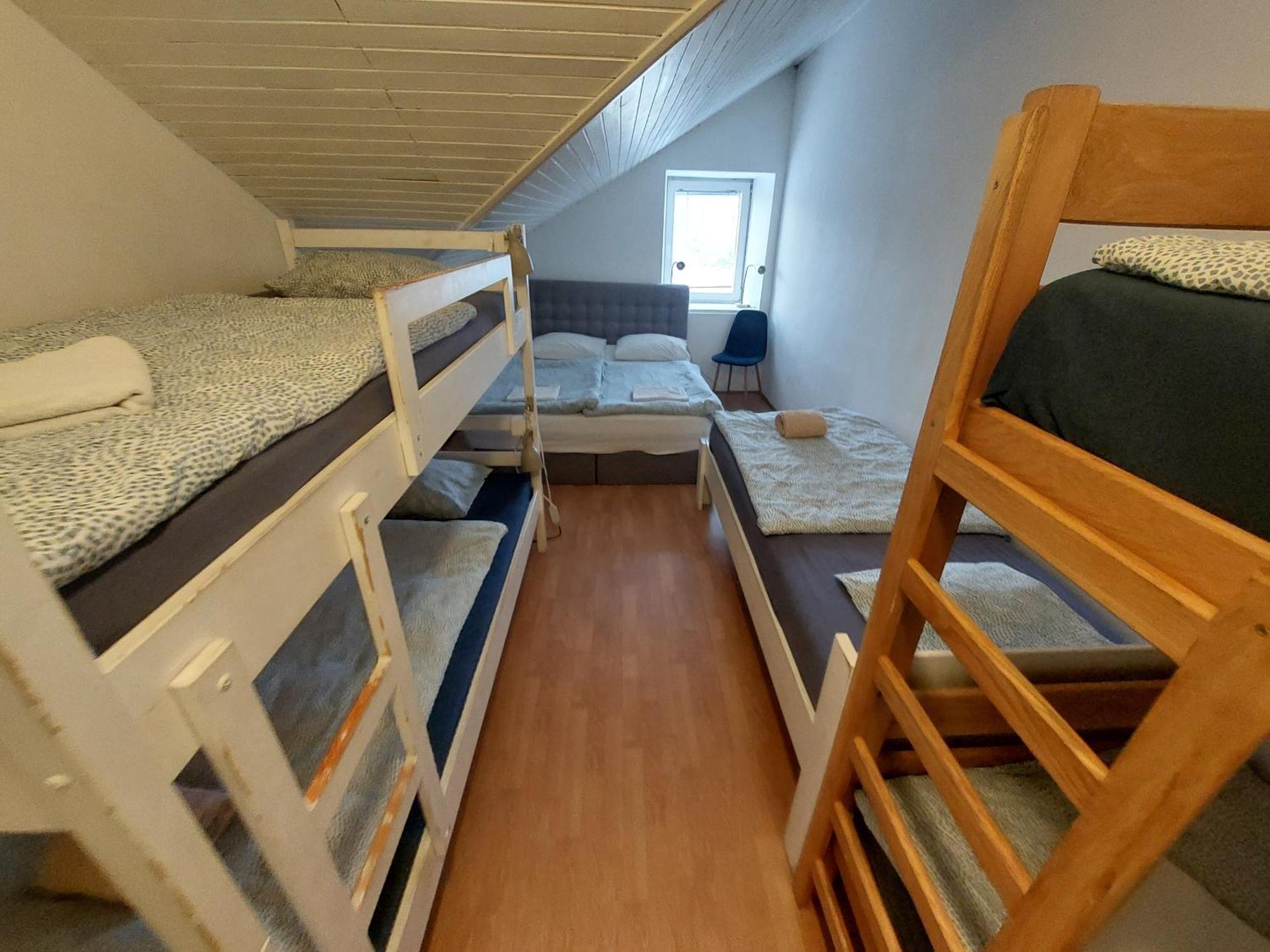Vv Way - Lisica Zvitorepka Ljubljana Buitenkant foto