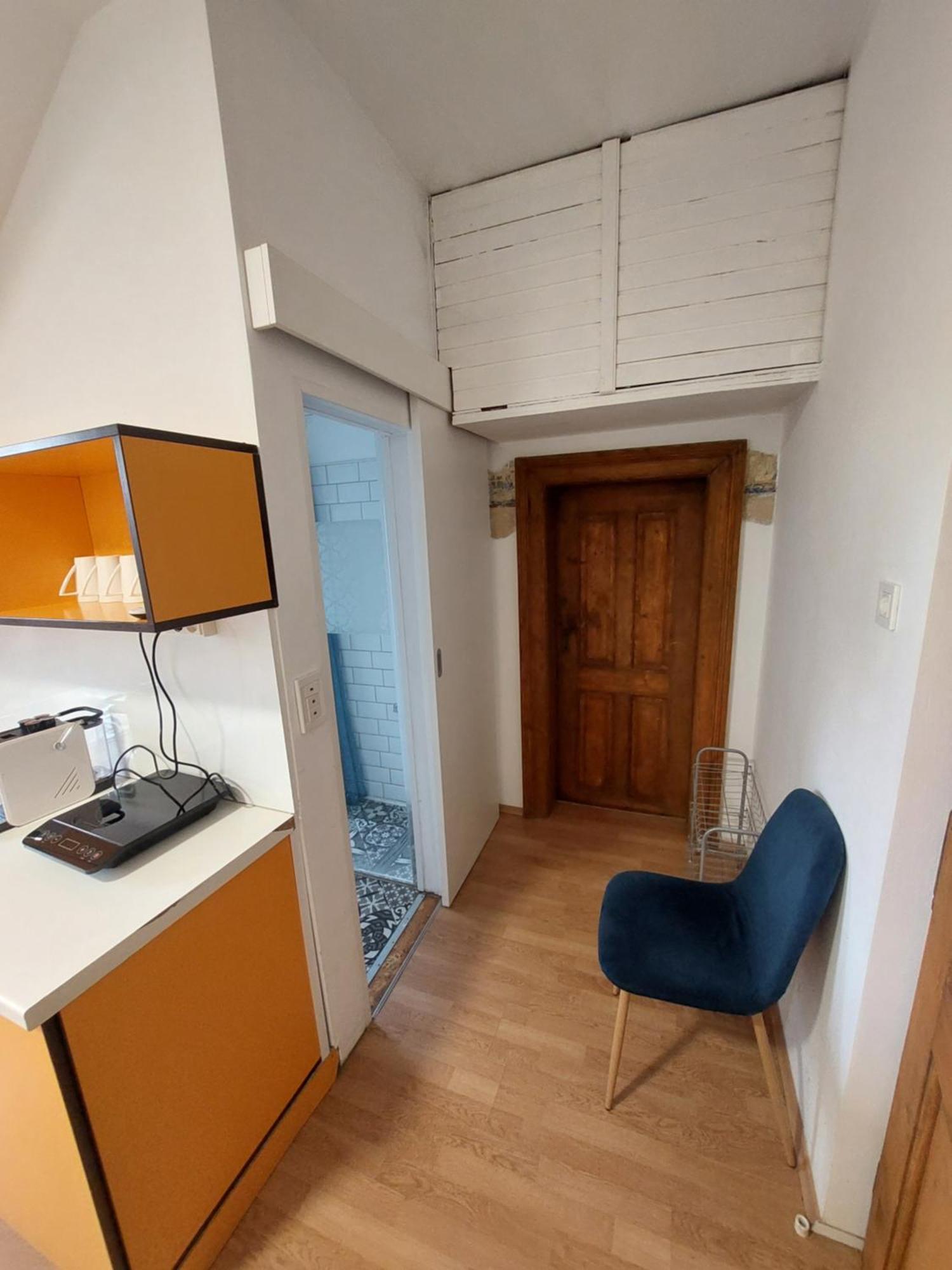 Vv Way - Lisica Zvitorepka Ljubljana Buitenkant foto